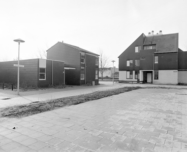 884640 Gezicht op nieuwbouwwoningen (houtskeletbouw), op de Heradreef te Utrecht.